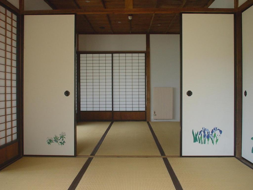 Nikko Inn Room photo